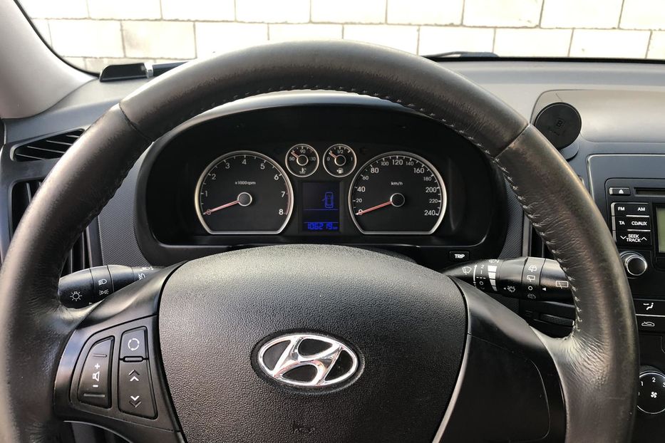 Продам Hyundai i30  2011 года в Киеве