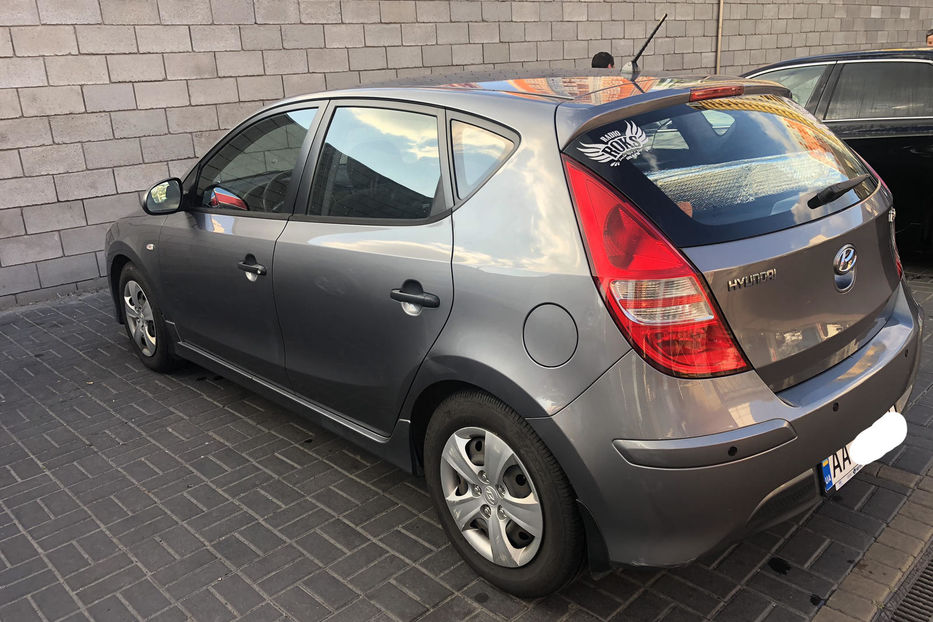 Продам Hyundai i30  2011 года в Киеве