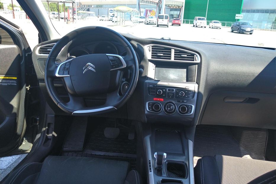 Продам Citroen C4 2013 года в Киеве