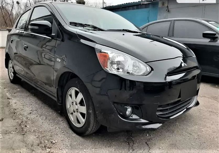 Продам Mitsubishi Mirage 2014 года в Киеве