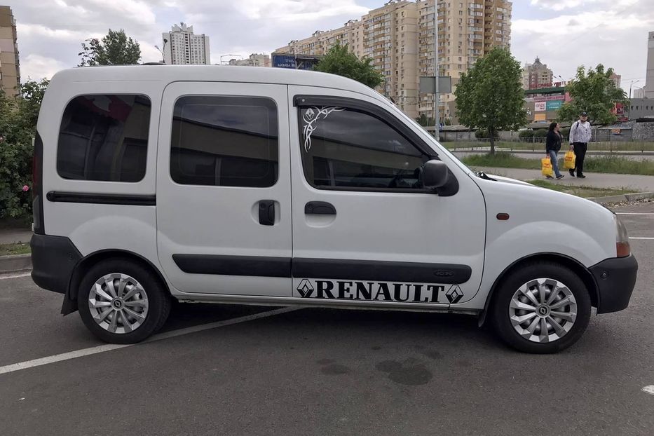 Продам Renault Kangoo пасс. 2002 года в Киеве
