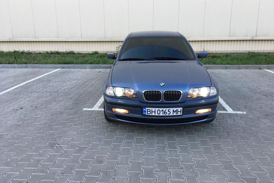 Продам BMW 320 Е46 320i 2000 года в Одессе