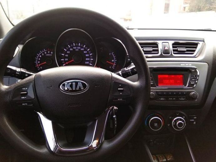 Продам Kia Rio 1.4 2013 года в Ивано-Франковске