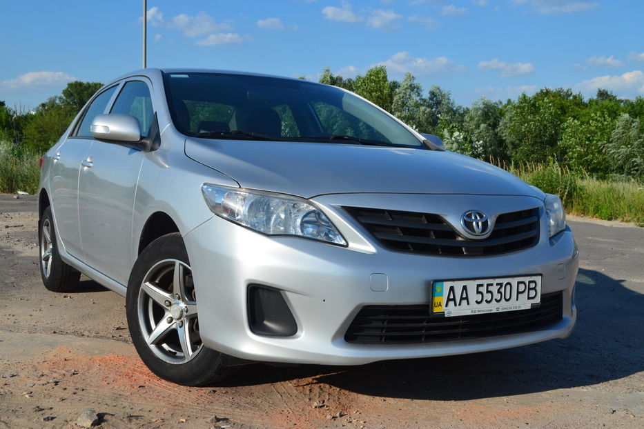 Продам Toyota Corolla 2012 года в Киеве