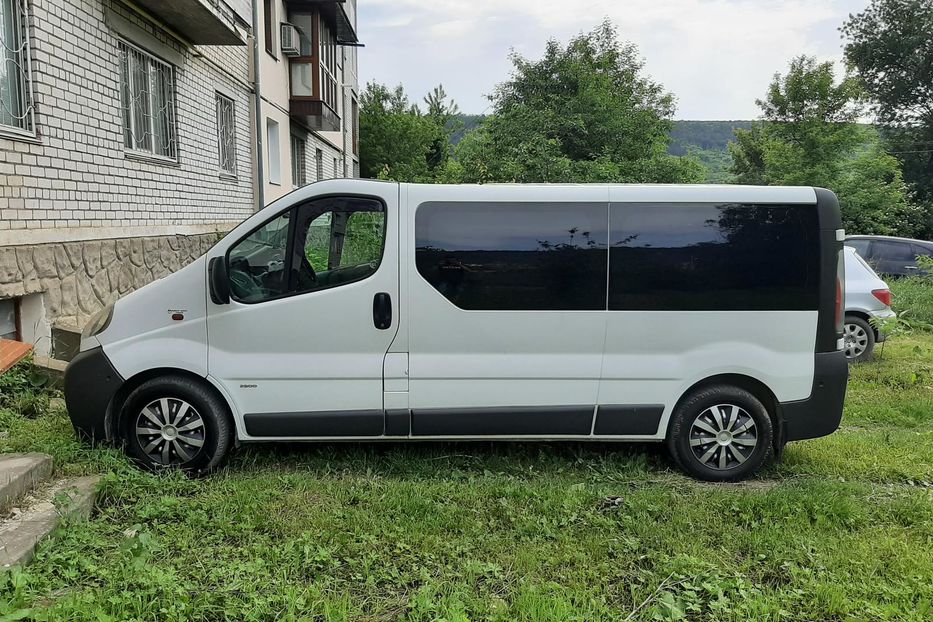 Продам Opel Vivaro пасс. 2003 года в г. Могилев-Подольский, Винницкая область