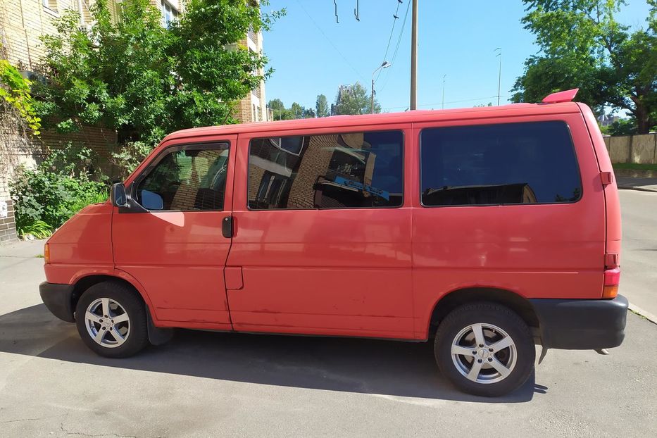 Продам Volkswagen T4 (Transporter) пасс. 2002 года в Киеве