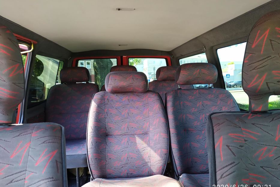 Продам Volkswagen T4 (Transporter) пасс. 2002 года в Киеве