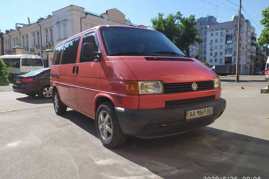 Продам Volkswagen T4 (Transporter) пасс. 2002 года в Киеве