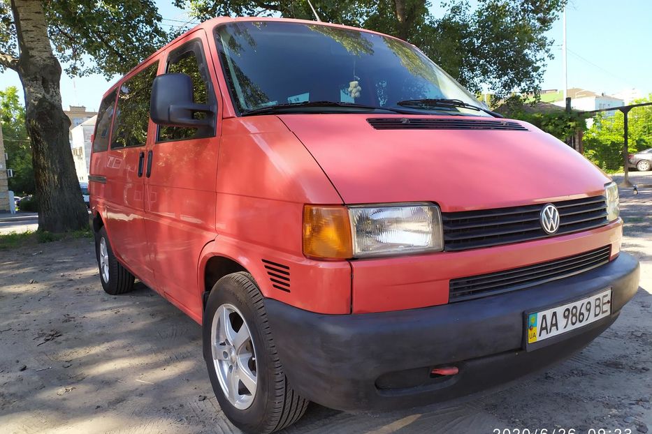 Продам Volkswagen T4 (Transporter) пасс. 2002 года в Киеве