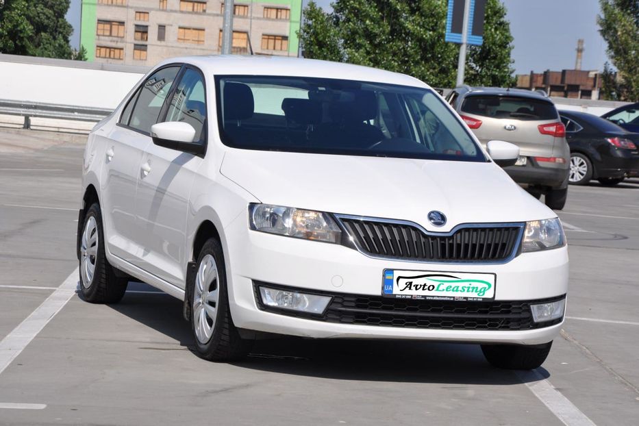 Продам Skoda Rapid 2017 года в Киеве