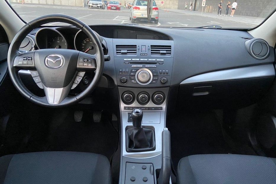 Продам Mazda 3 Exclusive 2010 года в Киеве