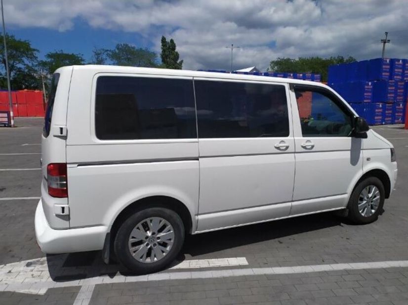 Продам Volkswagen T5 (Transporter) пасс. Т5 2015 года в Одессе