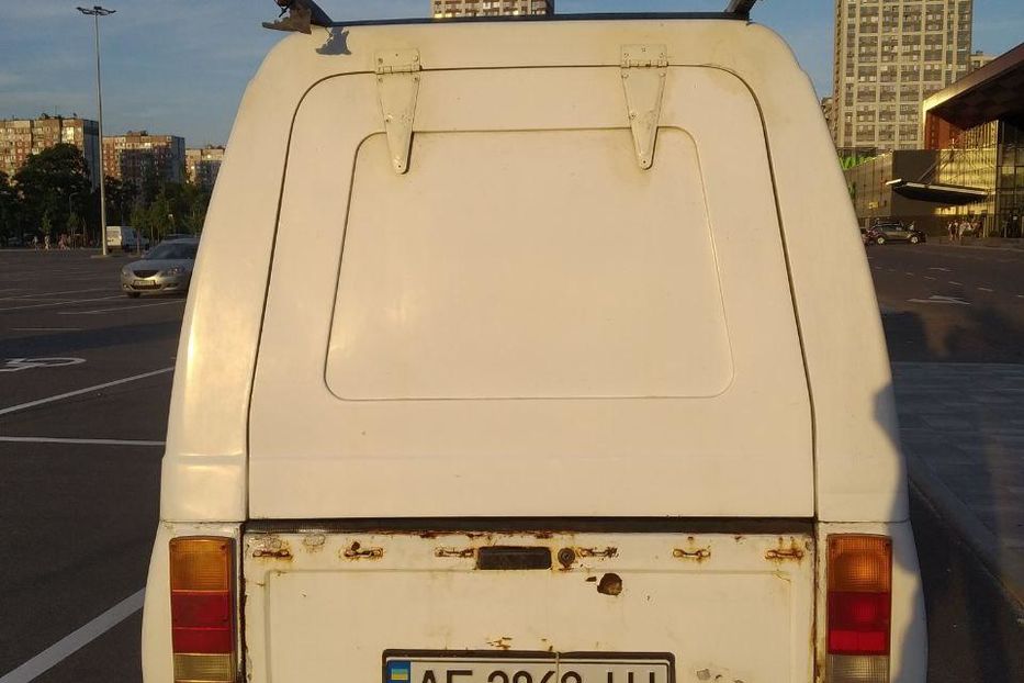 Продам ЗАЗ 1102 Таврия Пикап 2002 года в Киеве