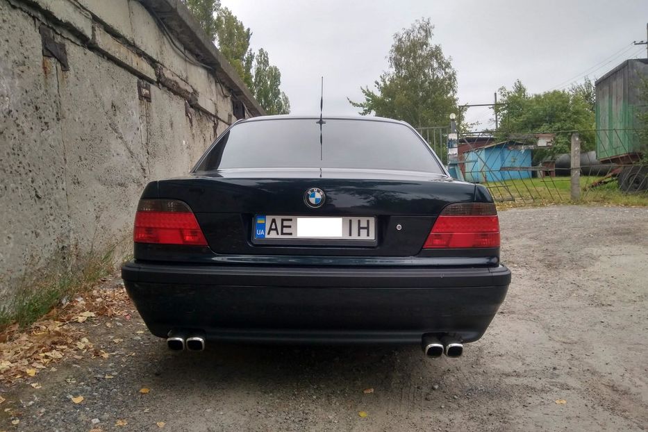 Продам BMW 740 1996 года в Днепре