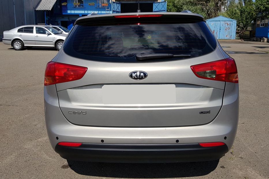 Продам Kia Ceed CEED SW 1.6 CRDI,  2015 года в Киеве