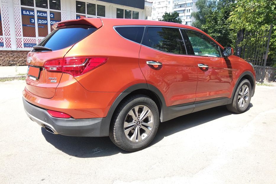 Продам Hyundai Santa FE 4WD 2016 года в Киеве