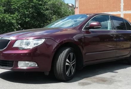 Продам Skoda Superb 1.8 TSI 2011 года в Киеве