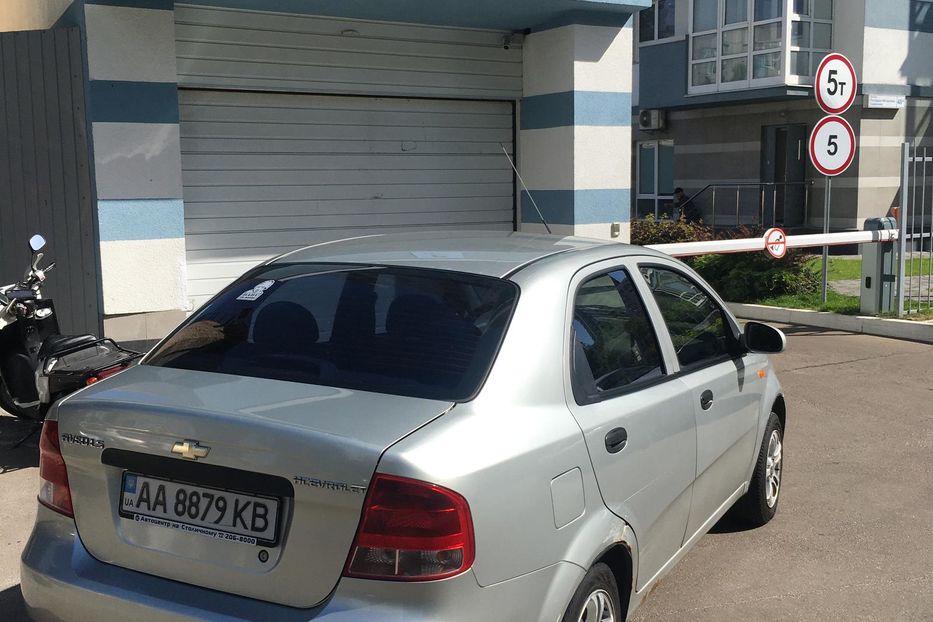 Продам Chevrolet Aveo 2004 года в Киеве