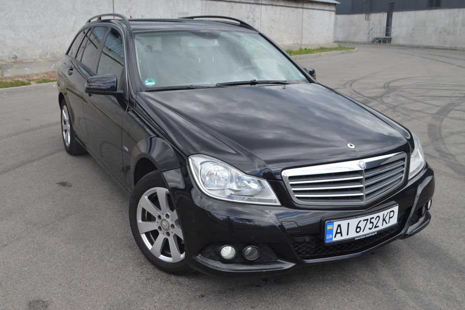 Продам Mercedes-Benz C-Class 200 2012 года в Киеве