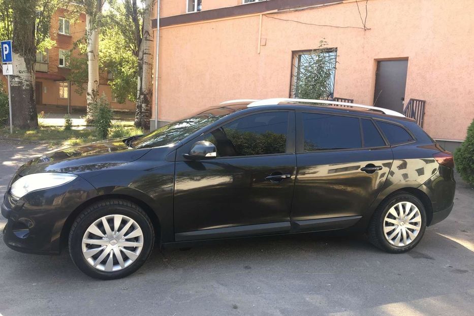 Продам Renault Megane SPORT TOURER 1.9 dCi 130 2010 года в г. Кривой Рог, Днепропетровская область