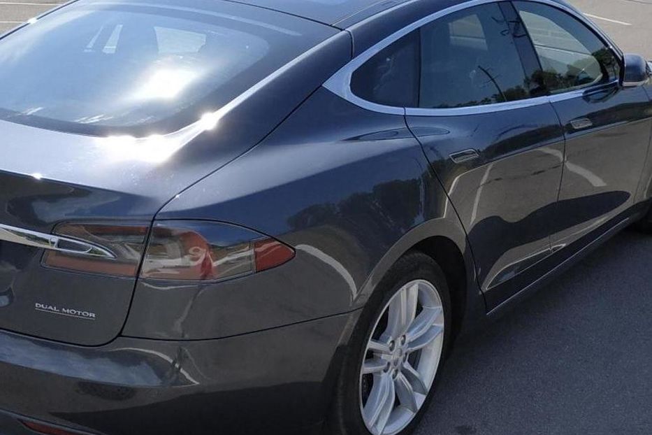 Продам Tesla Model S 85D 2015 года в Запорожье