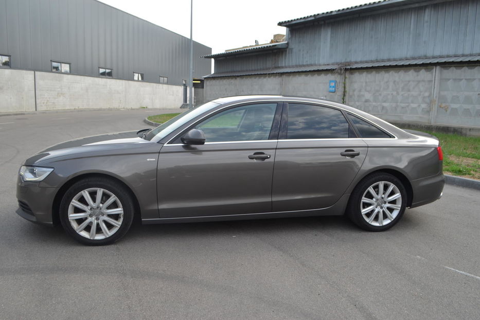 Продам Audi A6 2011 года в Киеве