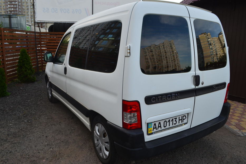 Продам Citroen Berlingo пасс. 2008 года в Киеве