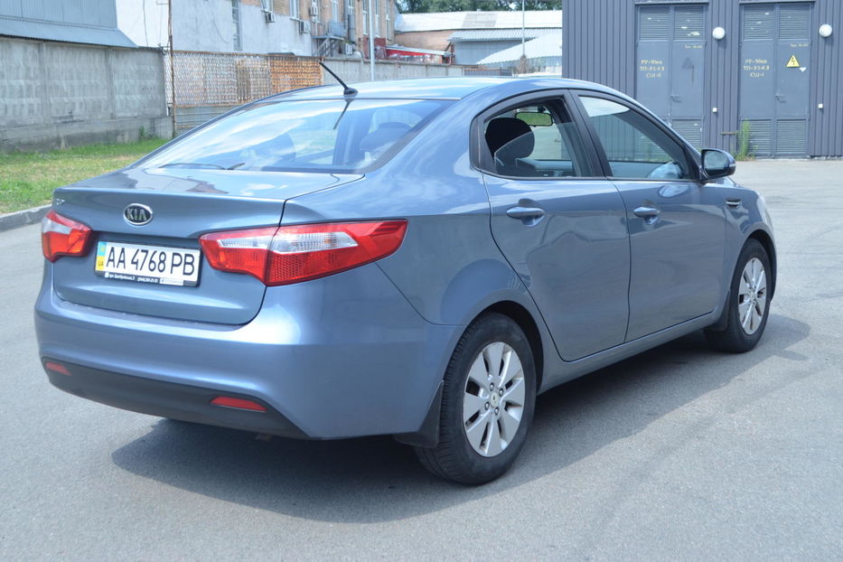 Продам Kia Rio 2012 года в Киеве