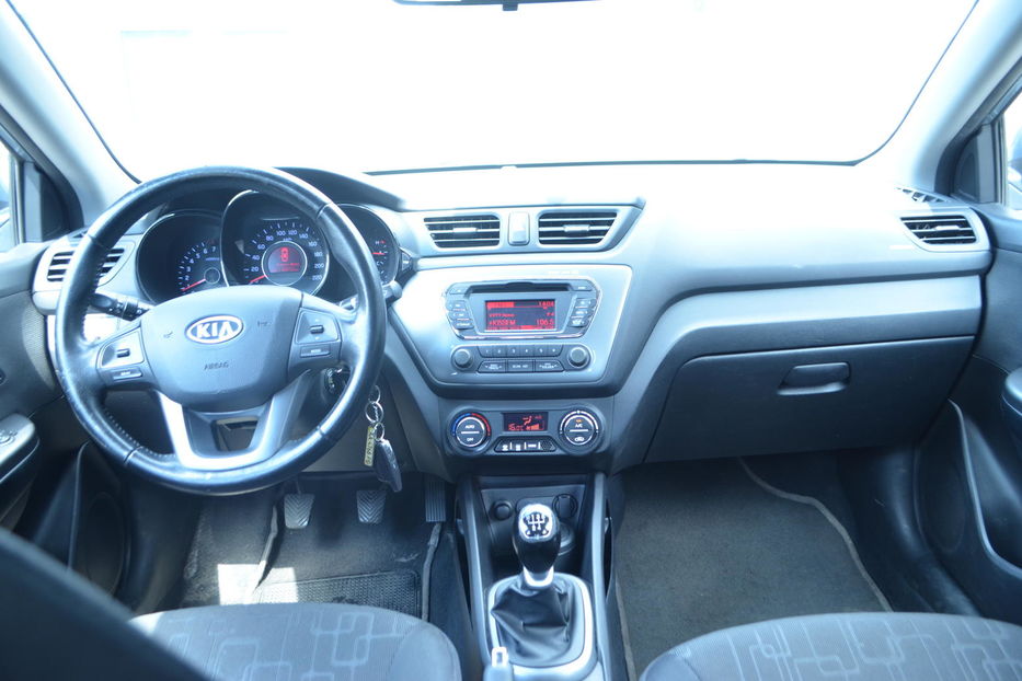 Продам Kia Rio 2012 года в Киеве