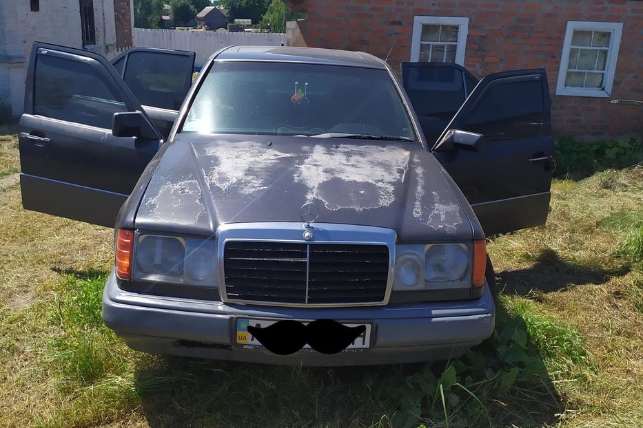 Продам Mercedes-Benz 230 1990 года в Киеве