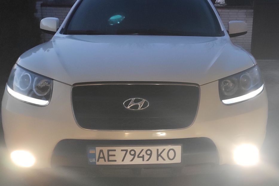 Продам Hyundai Santa FE 2008 года в г. Днепровское, Днепропетровская область