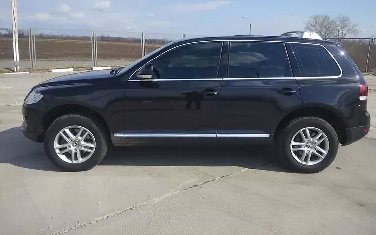 Продам Volkswagen Touareg Бизнес класс 2007 года в г. Перещепино, Днепропетровская область