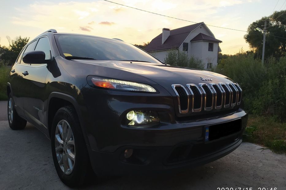 Продам Jeep Cherokee Latitude Plus 2018 года в г. Борисполь, Киевская область