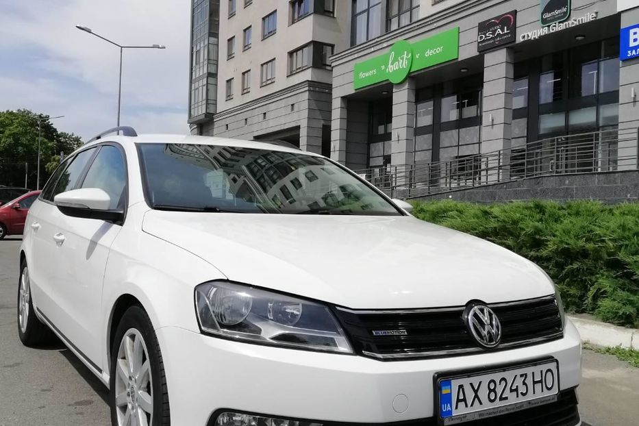 Продам Volkswagen Passat B7 2013 года в Харькове