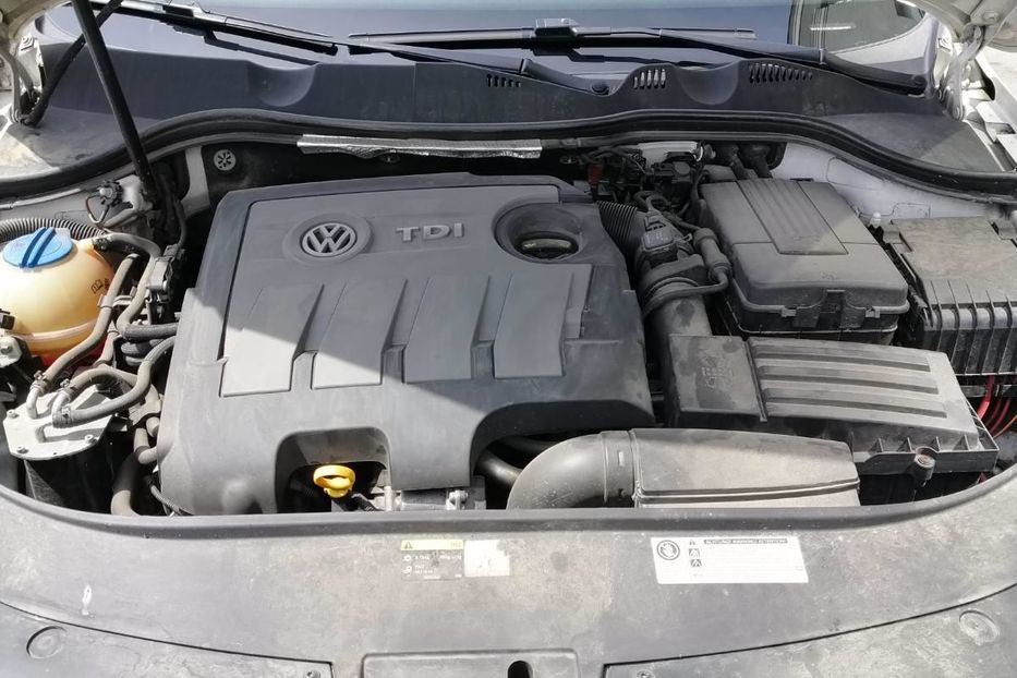 Продам Volkswagen Passat B7 2013 года в Харькове