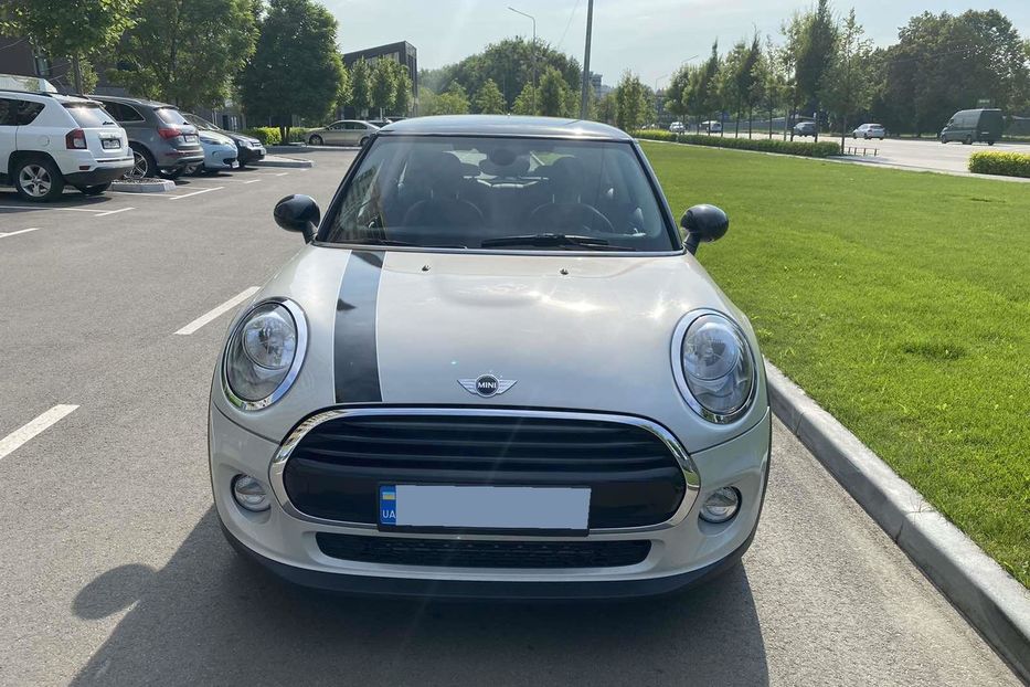 Продам MINI Cooper 2017 года в Киеве