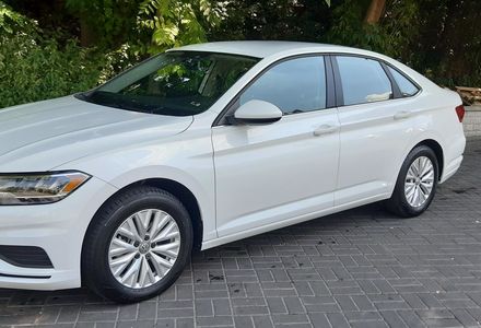 Продам Volkswagen Jetta 2019 года в Киеве