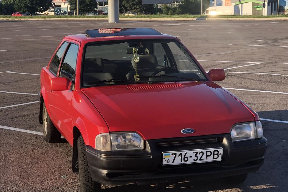 Продам Ford Escort 1989 года в Ровно