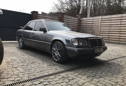 Продам Mercedes-Benz 300 1995 года в Харькове