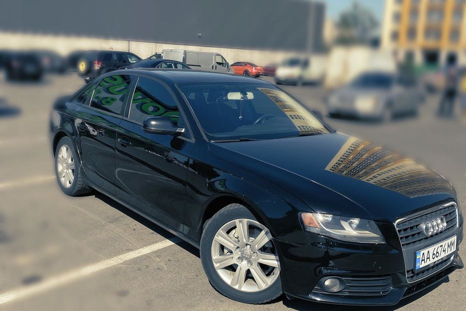 Продам Audi A4 Premium  2011 года в Киеве