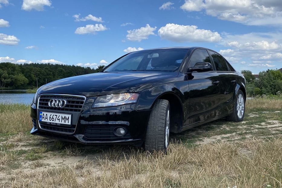 Продам Audi A4 Premium  2011 года в Киеве