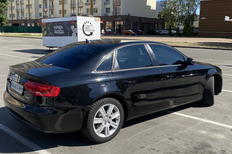 Продам Audi A4 Premium  2011 года в Киеве