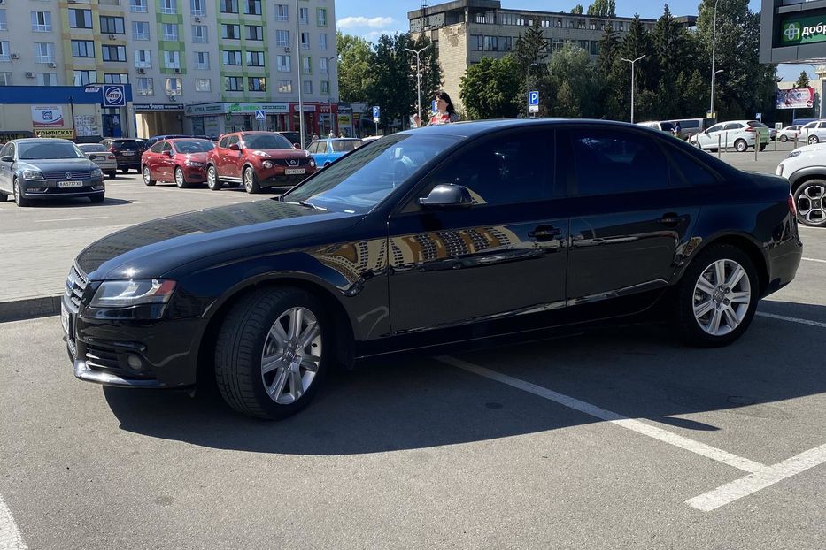 Продам Audi A4 Premium  2011 года в Киеве