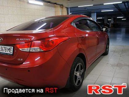 Продам Hyundai Elantra 2012 года в Киеве