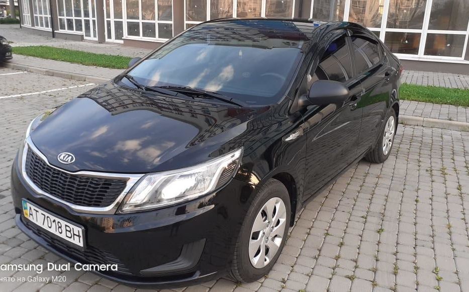 Продам Kia Rio 2012 года в Ивано-Франковске