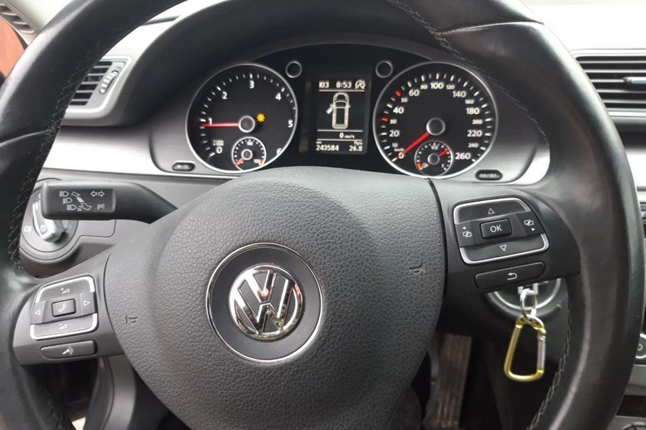 Продам Volkswagen Passat B7 2013 года в Чернигове
