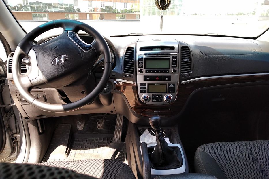 Продам Hyundai Santa FE 2011 года в г. Вишневое, Киевская область