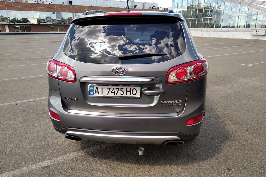 Продам Hyundai Santa FE 2011 года в г. Вишневое, Киевская область