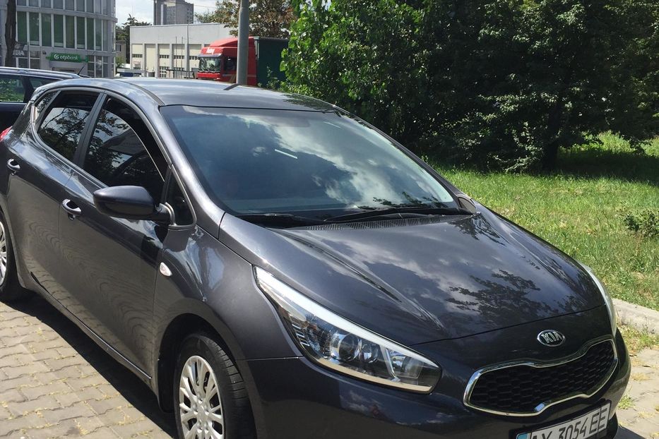 Продам Kia Ceed 2013 года в Харькове