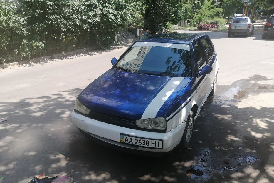 Продам Volkswagen Golf III 1993 года в Киеве